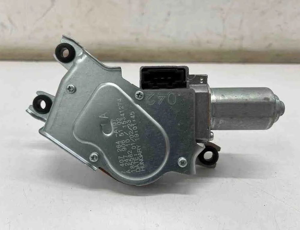 MERCEDES-BENZ CLA-Class C118 (2019-2023) Baklucka Fönstertorkare Motor A2479065102 32632693