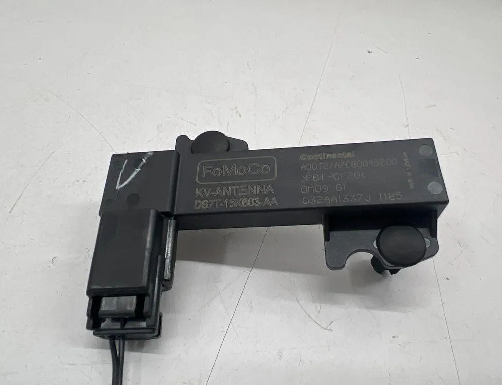 FORD Mondeo 5 generation (2014-2022) Fram vänster takhandtag DS7T15K603AA 32980214