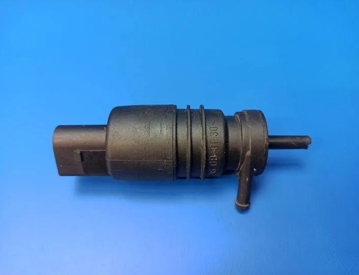 MERCEDES-BENZ E-Class W210 (1995-2002) Spolartankmotor W210 21214157