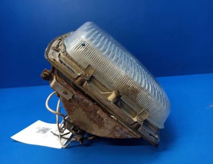 MERCEDES-BENZ W115 1 generation (1968-1976) Fram höger strålkastare 1305320131,0301854101,1305320132 21217203