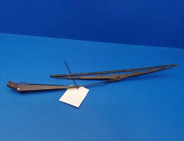 MERCEDES-BENZ W124 1 generation (1984-1994) främre torkararmar W123 21220142