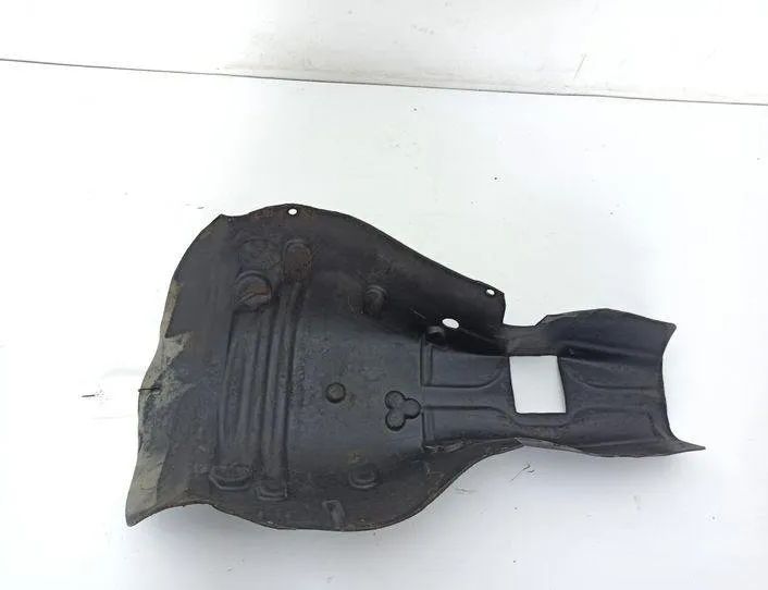 MERCEDES-BENZ W124 1 generation (1984-1994) Värmeskydd W123 21222668