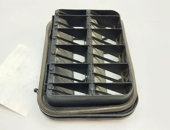 MERCEDES-BENZ C-Class W203/S203/CL203 (2000-2008) Kroppsventilationsgaller 2038300142 21224992