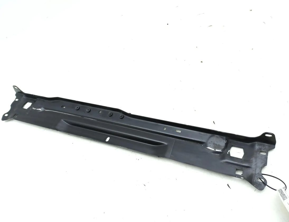 MERCEDES-BENZ C-Class W204/S204/C204 (2004-2015) Övre Slam Panel Ramdel 30237500