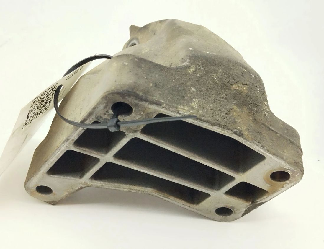 MERCEDES-BENZ E-Class W211/S211 (2002-2009) Motorfäste på vänster sida A6422230004 30240263