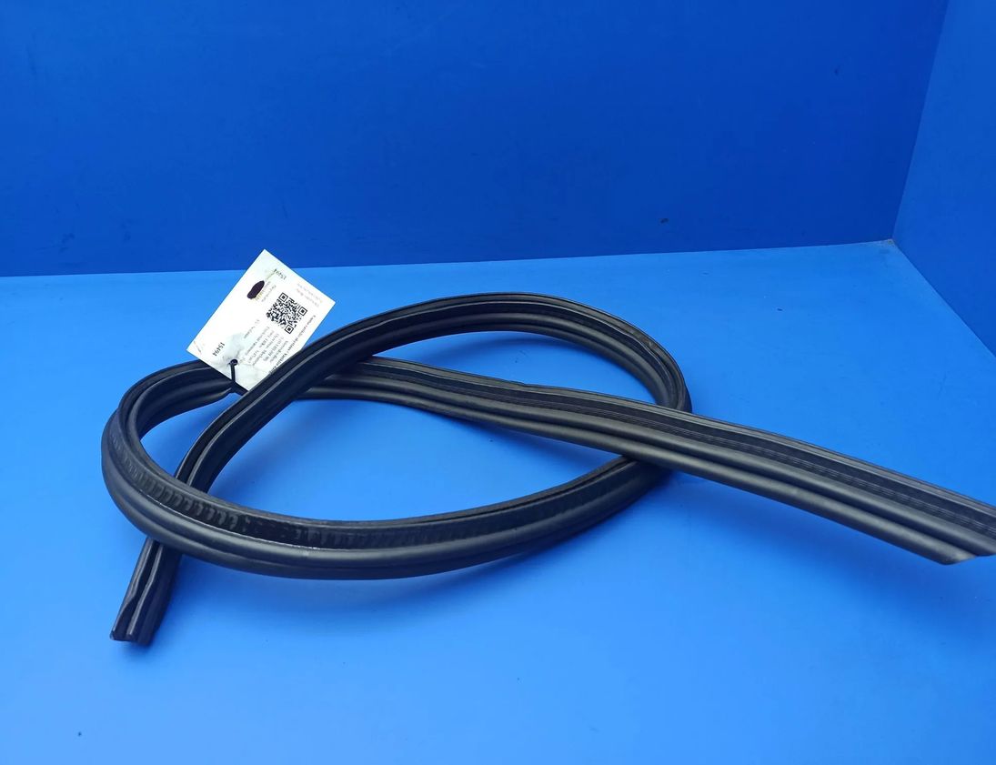 MERCEDES-BENZ S-Class W140/C140 (1991-1998) Motorrumsgummi 30243062