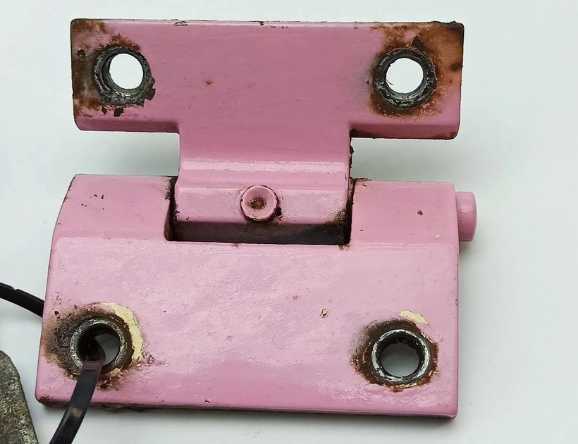 MERCEDES-BENZ W115 1 generation (1968-1976) Andra kroppsdelar 30243502