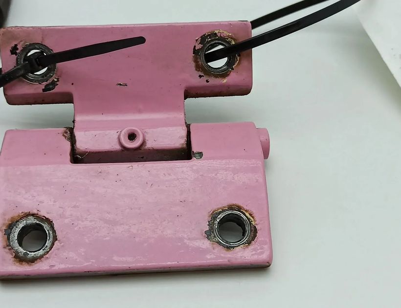 MERCEDES-BENZ W115 1 generation (1968-1976) Andra kroppsdelar 30243502