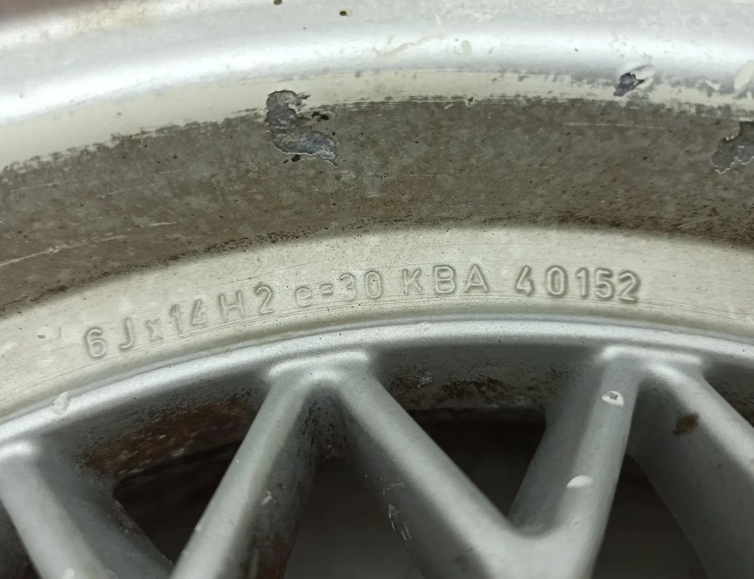 MERCEDES-BENZ W115 1 generation (1968-1976) Hjul 2900769 30246323