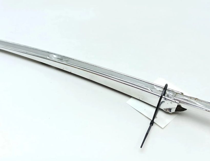 MERCEDES-BENZ W115 1 generation (1968-1976) Bakre höger dörr Fönsterlister 30248518