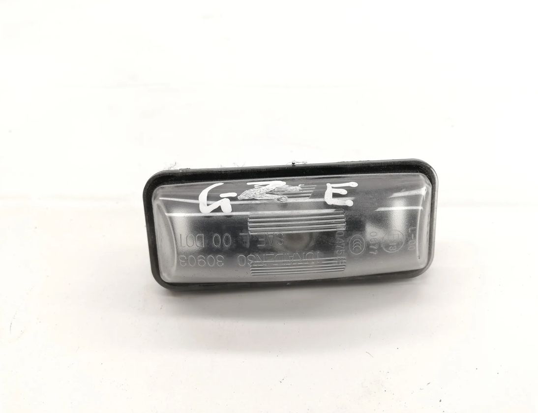 SUBARU XV 2 generation (2017-2023) Nummerskyltljus 33077946