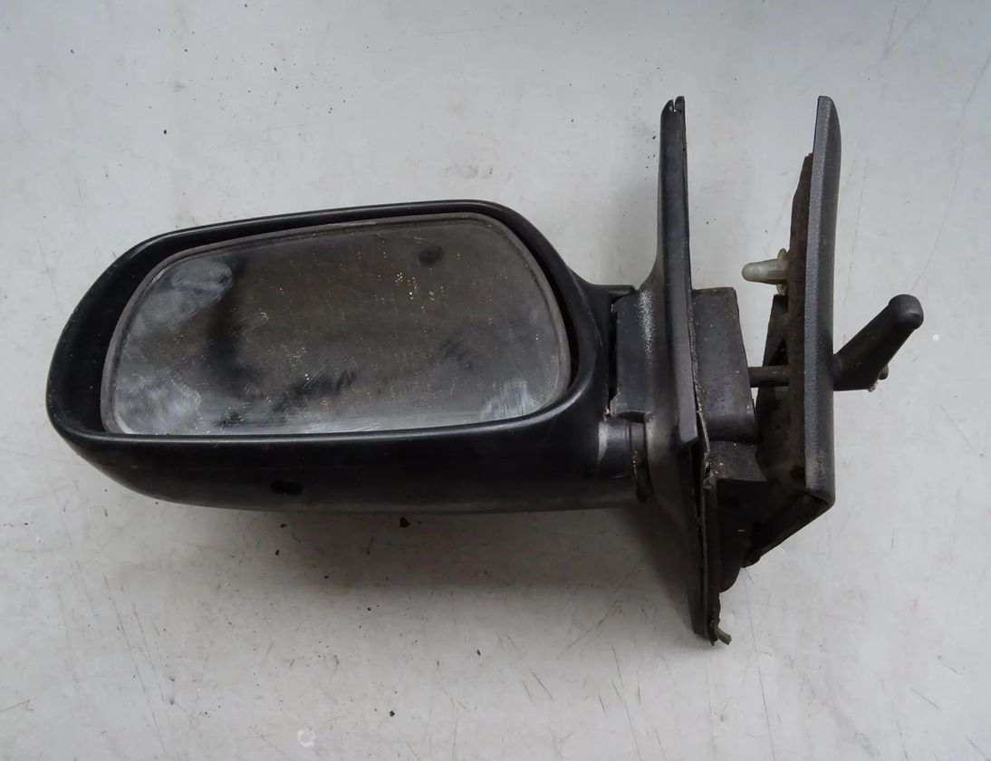 TOYOTA Corolla 1 generation E10 (1966-1970) Vänster sidospegel 00737,02737 28598393