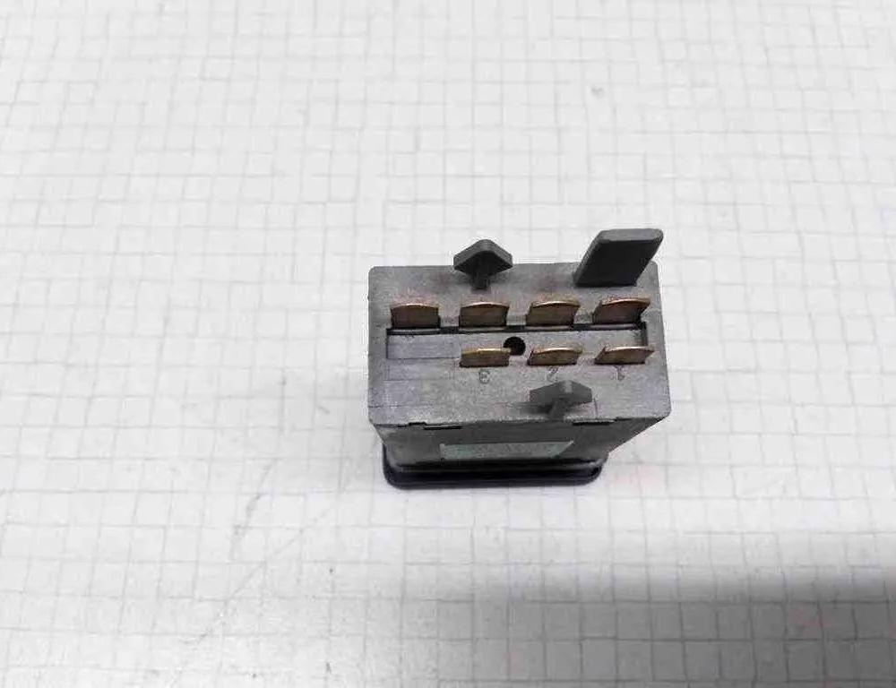 VOLKSWAGEN Golf 4 generation (1997-2006) Fara knapp 1J0953235J 32499093