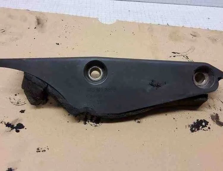 AUDI A4 B6/8E (2000-2005) Kuggremsskydd 038103079A 32527372