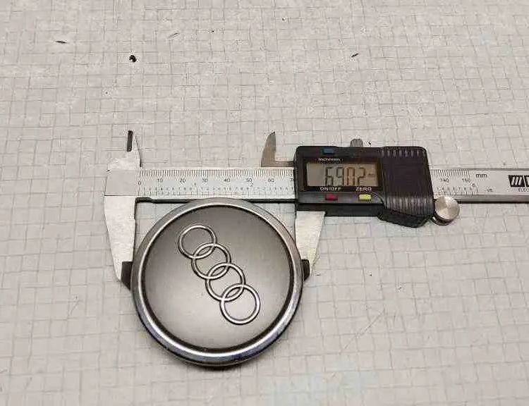 AUDI A4 B6/8E (2000-2005) Hjulskydd 1D0601170A 32537169