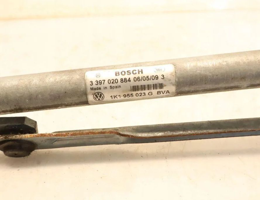 VOLKSWAGEN Golf 8 generation (2019-2023) Vindrutetorkare fram 3397020884 32912644