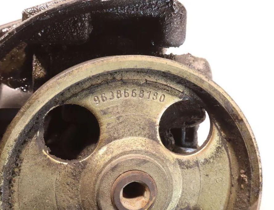 PEUGEOT 206 1 generation (1998-2009) Servostyrningspump 32913707