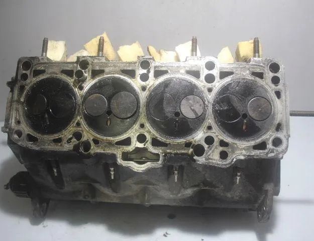 VOLKSWAGEN Golf 8 generation (2019-2023) Motorns cylinderhuvud 038103373R 32919511