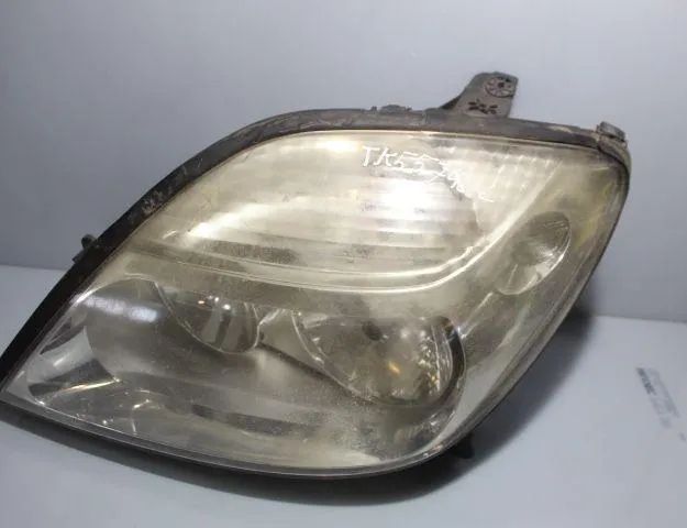 RENAULT Megane 1 generation (1995-2003) Fram höger strålkastare 32920408