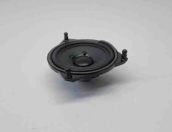 MERCEDES-BENZ C-Class W205/S205/C205 (2014-2023) Ljudhögtalare för höger bakdörr A2058205600 32586240