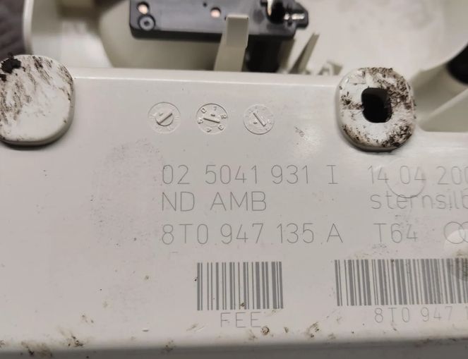 AUDI A4 B8/8K (2011-2016) Interiörbelysning 8t0947135a 28100092