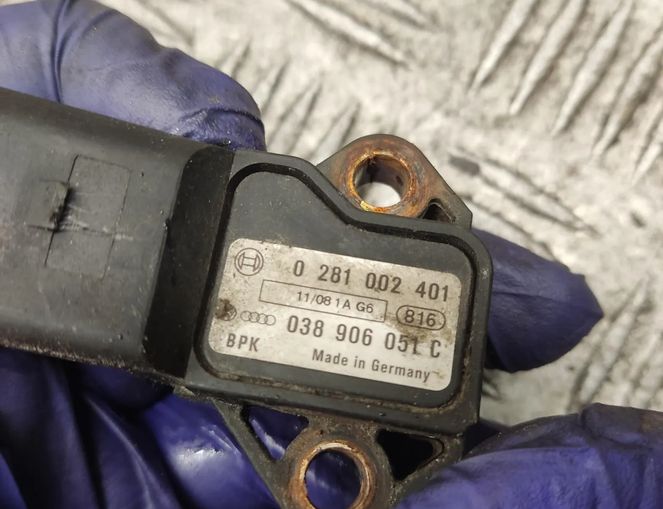 SEAT Leon 2 generation (2005-2012) Lufttrycksgivare 0281002401 28265980
