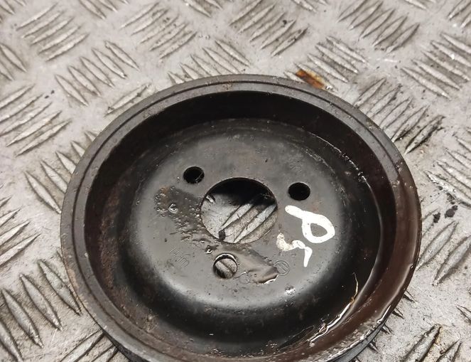 VOLKSWAGEN Passat B5 (1996-2005) Servopumpsremskiva 058145255b 28972557