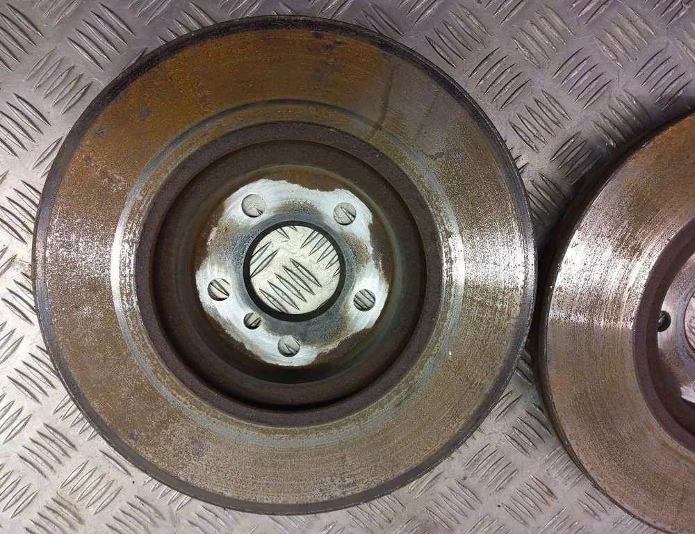 BMW X2 F39 (2017-2023) Vänster fram bromsskiva 6865713 30996999