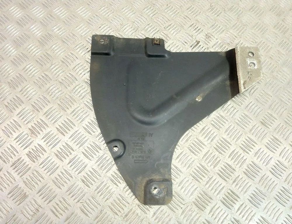 BMW 3 Series E90/E91/E92/E93 (2004-2013) Bakre mittenbottenskydd 7163563 31011352