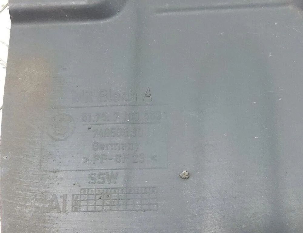 BMW 3 Series E90/E91/E92/E93 (2004-2013) Bakre mittenbottenskydd 7163563 31011352