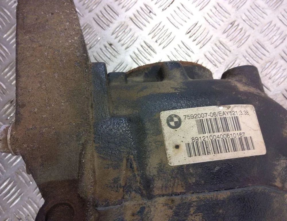 BMW X3 F25 (2010-2017) Bakre differential 7592007 31016409