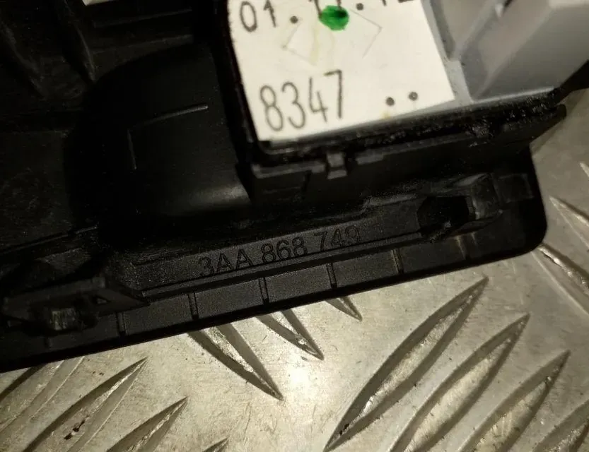 VOLKSWAGEN Passat B7 (2010-2015) Vänster bakdörr fönsterkontrollbrytare 3AA868749,7L6959855B 34712832