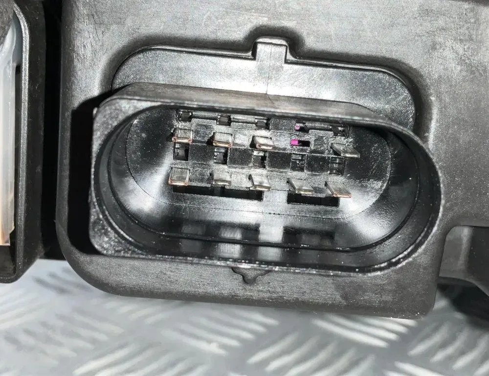 VOLKSWAGEN Amarok 1 generation (2010-2022) Fram vänster strålkastare 2H3941005 34706672