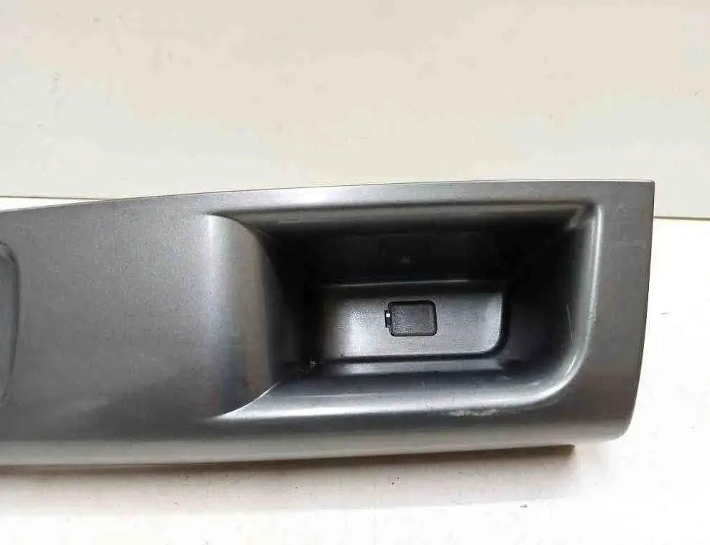 SUBARU Forester SH (2007-2013) Bakre höger dörrfönsterkontrollbrytare 94266FG560 32724731