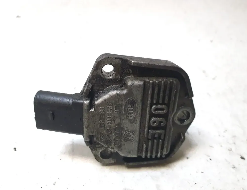 AUDI A4 B7/8E (2004-2008) Elektronisk oljemätare 6PR00807905 33333828