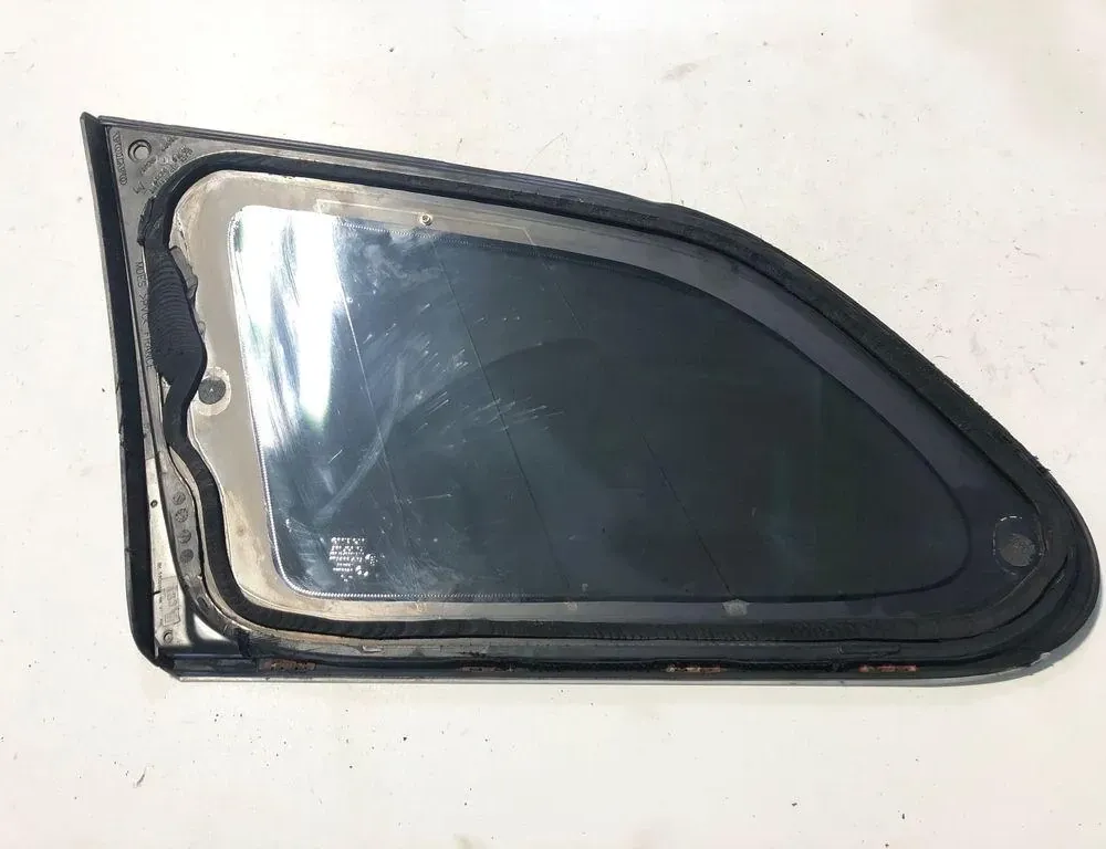 VOLVO XC60 1 generation (2008-2017) Fram vänster dörrglas 43R000470 33316039