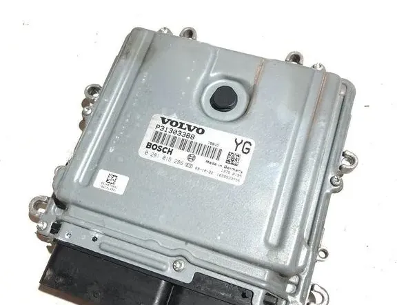 VOLVO XC60 1 generation (2008-2017) Motorstyrenhet ECU P31303388,0281015286 33320048