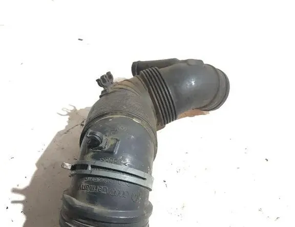 AUDI A3 8P (2003-2013) Andra rör 3C0129654P 33320437