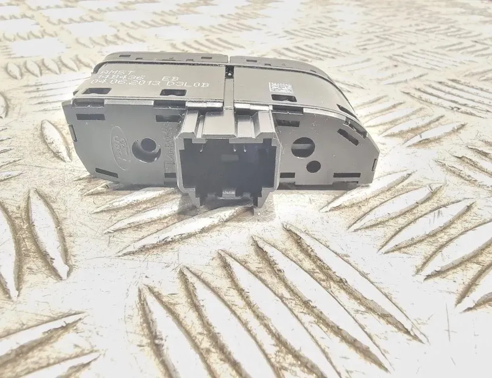 FORD Focus 3 generation (2011-2020) Parkeringshjälpsomkopplare 14B436 33385733