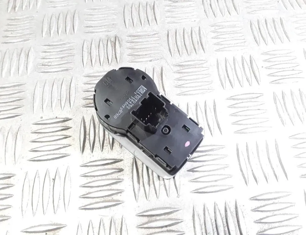 OPEL Crossland X 1 generation (2017-2023) Strålkastarbrytare kontrollenhet 39050760,7305N530760 33529527