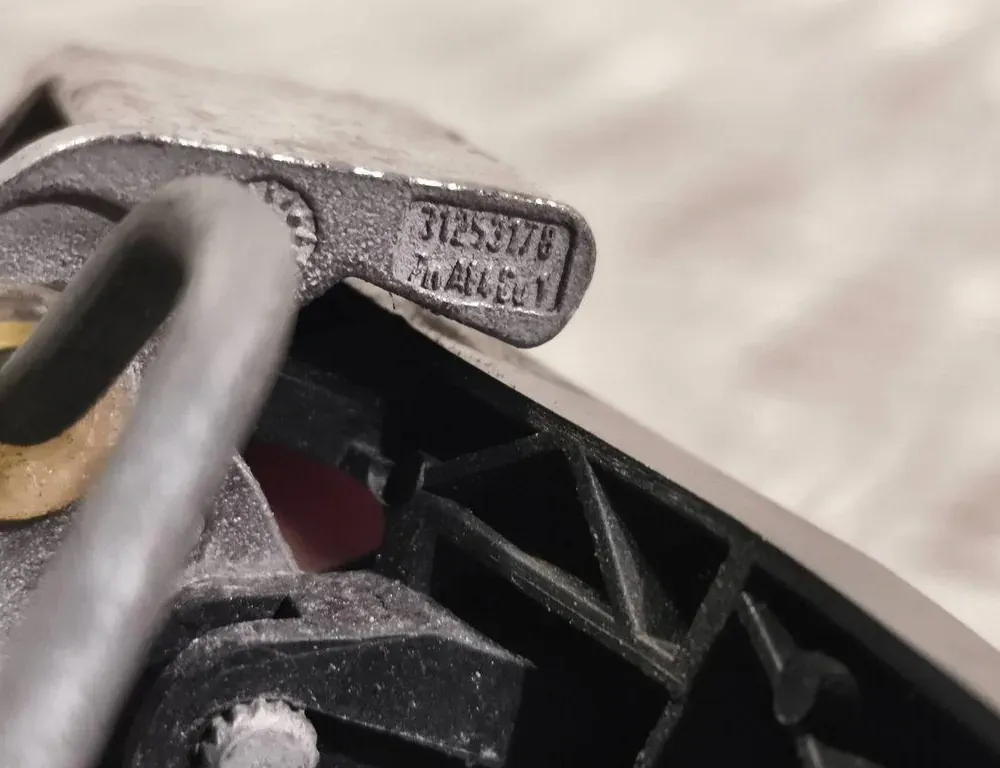 VOLVO XC60 Bakre högra dörrens yttre handtag 31253178 33538650