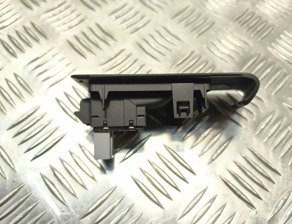 VOLKSWAGEN Passat B7 (2010-2015) Vänster bakdörr fönsterkontrollbrytare 3AA868749 34062661