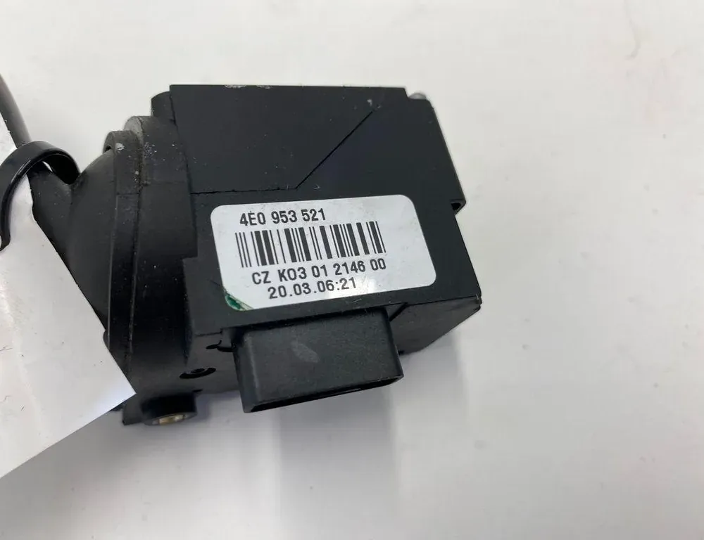 AUDI A6 C6/4F (2004-2011) Farthållarspaksratt 4E0953521 33271905