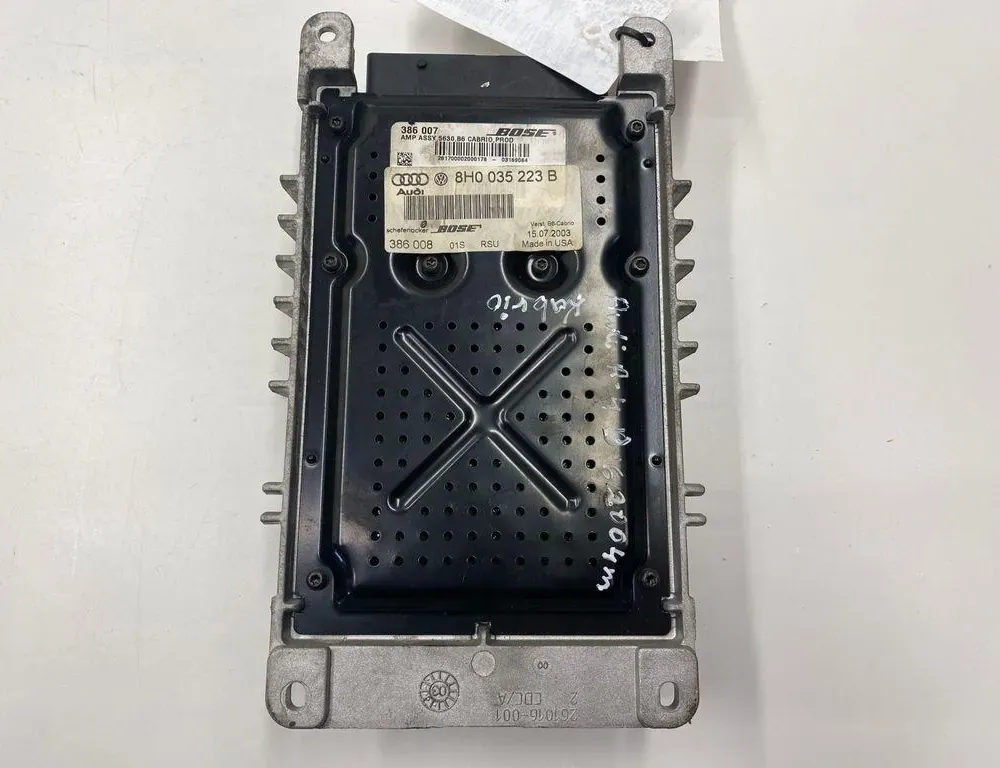 AUDI A4 B6/8E (2000-2005) Ljudförstärkare 8H0035223B 33273333