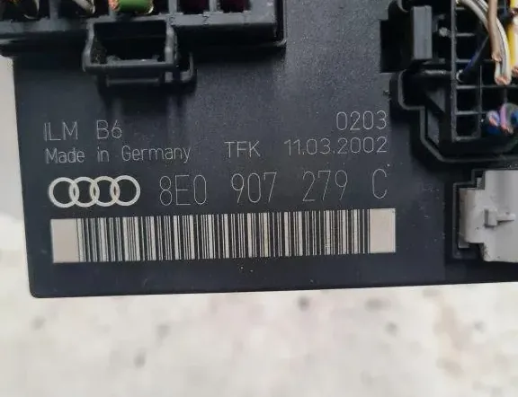 AUDI A4 B7/8E (2004-2008) Komfortkontrollenhet 8E0907279C 33285848
