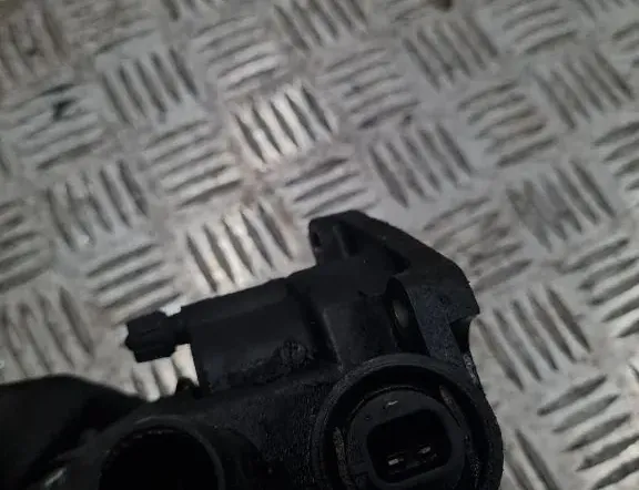 NISSAN Qashqai 1 generation (2007-2014) Termostat 33296678