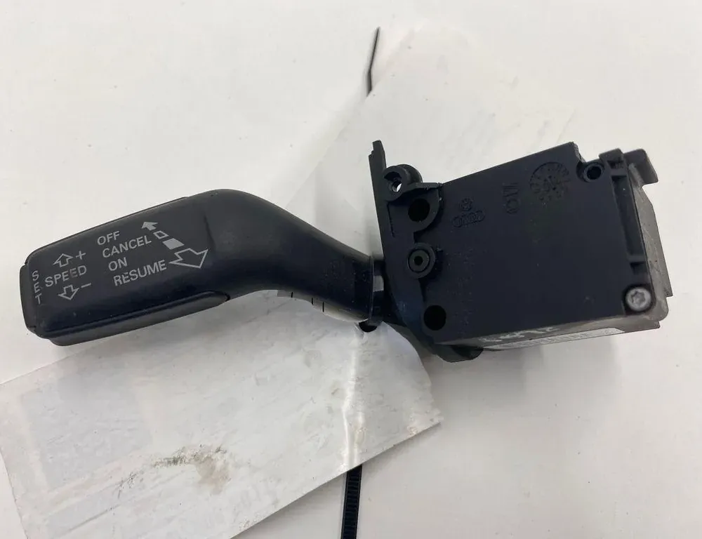 AUDI A6 C6/4F (2004-2011) Farthållarspaksratt 4E0953521B 33388858