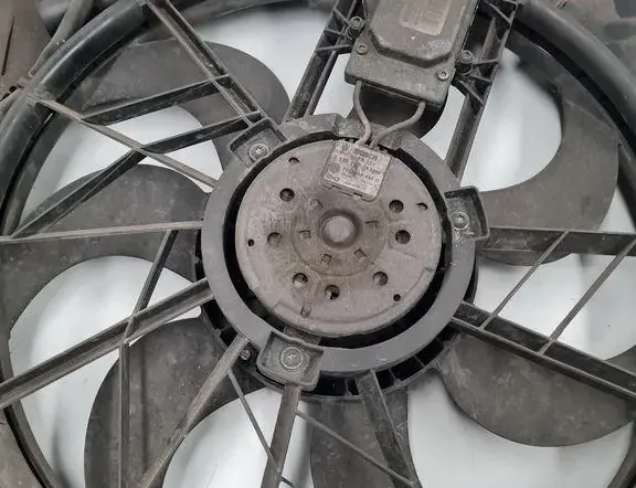 VOLKSWAGEN Touareg 1 generation (2002-2010) Motorkylare kylare 7L0121207D 33389664