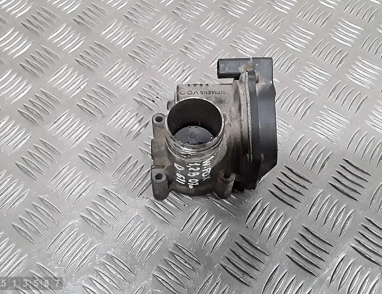 VOLKSWAGEN Fox 2 generation (2003-2009) Gasspjällskropp 03d133062e 33126768