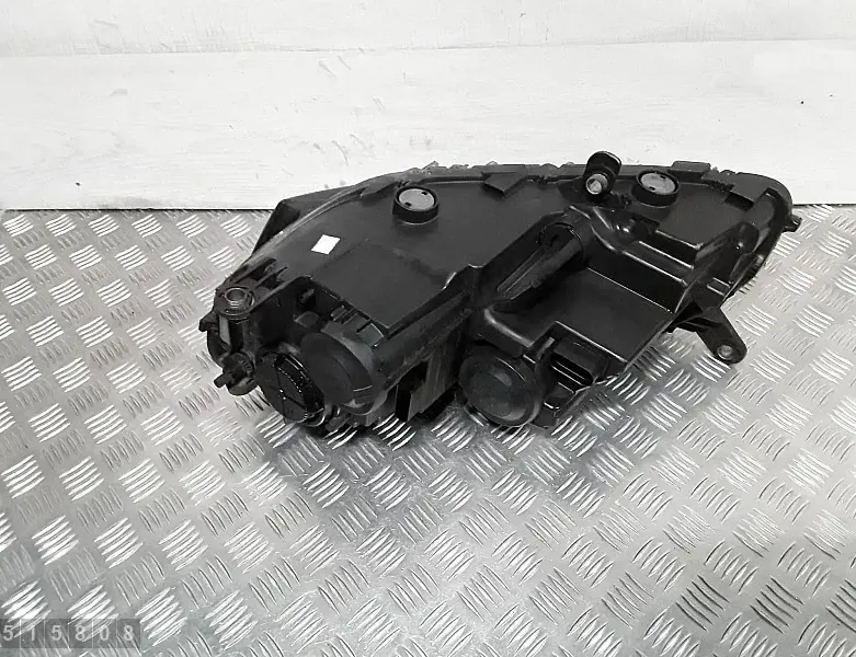 VOLKSWAGEN Passat B8 (2014-2023) Fram höger strålkastare 3ac941006 33502608
